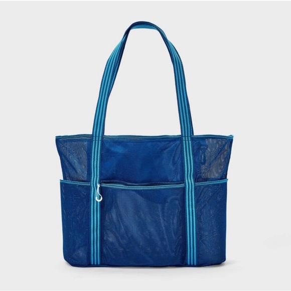 NWT blue mesh tote with towel straps - Picture 1 of 4